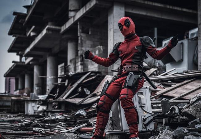漫威死侍cosplay正片,小贱贱很帅哦