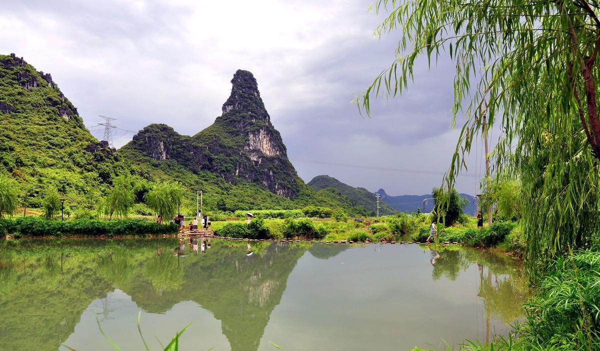 植树节绿水青山最是美