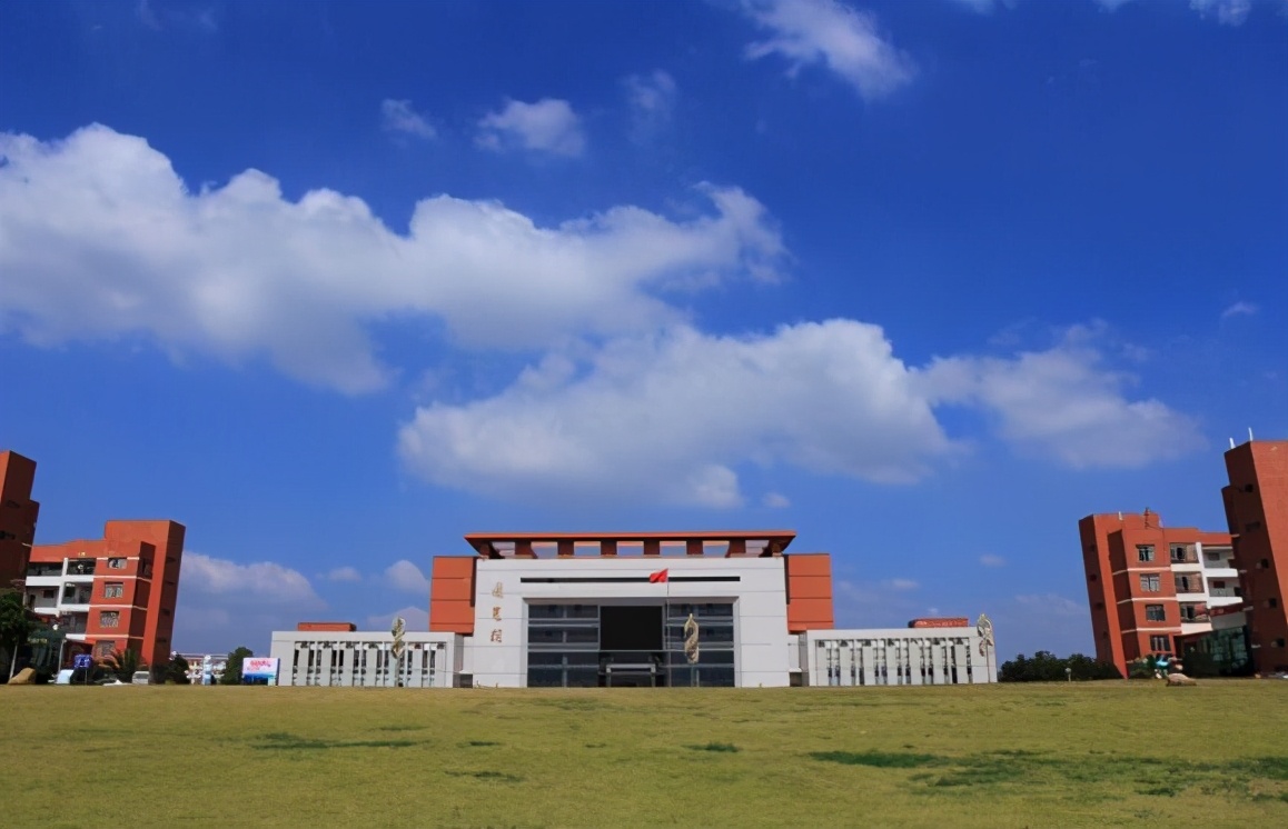江西又将新建一高校有2所高校合并学生一毕业就不愁工作