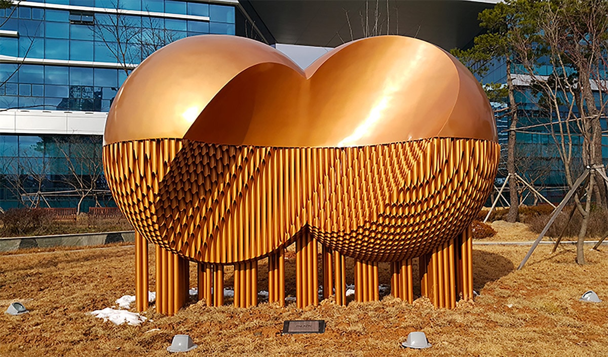 金属管打造的神奇雕塑,艺术家带您领略光影的动感美