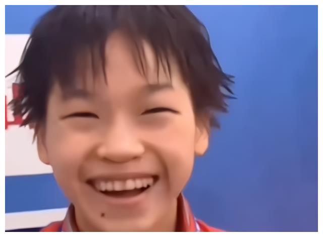 全红婵家院子被镇政府翻修!老爸借2万请吃饭,摆20桌挺阔气休闲区蓝鸢梦想 - Www.slyday.coM 全红婵家院子被镇政府翻修!老爸借2万请吃饭,摆20桌挺阔气休闲区蓝鸢梦想 - Www.slyday.coM