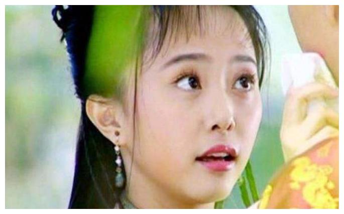 但是对于她的形象特别熟悉,她饰演的《飞刀问情》中的江铃铃,《不要和