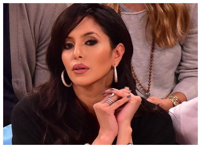 目前没有再婚的打算!瓦妮莎晒出新纹身,科比一直在她心中