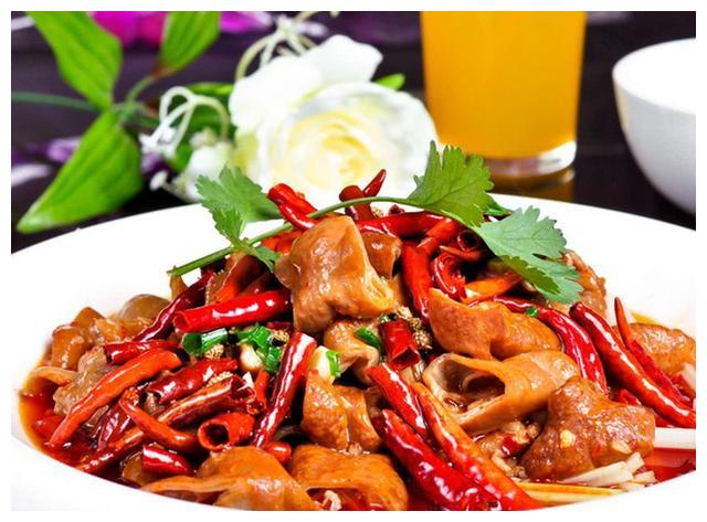 教你营养又好吃的火爆肥肠香而不腻吃一口就不舍得放下筷子了