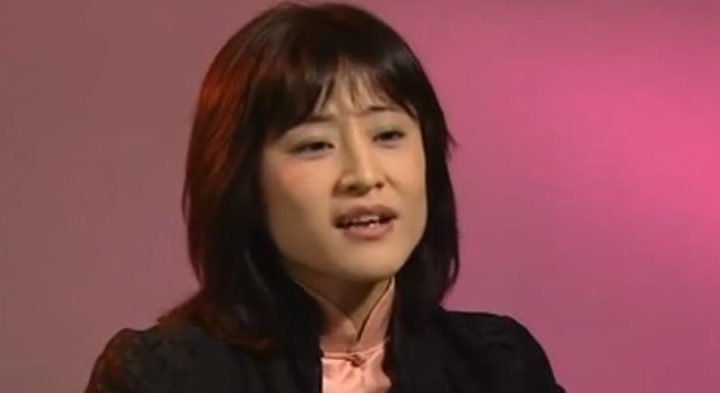 56岁大岛由加利近照曝光皱纹明显难辨认已低调回日本结婚生女
