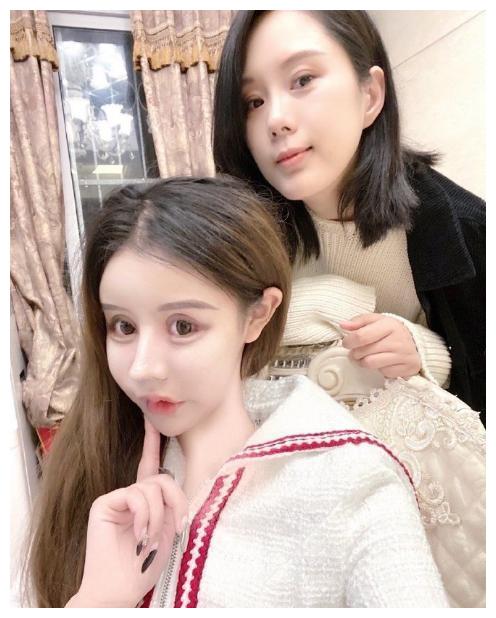 "女网红"13岁开始整容,整容60次花掉100万,如今却一言难尽