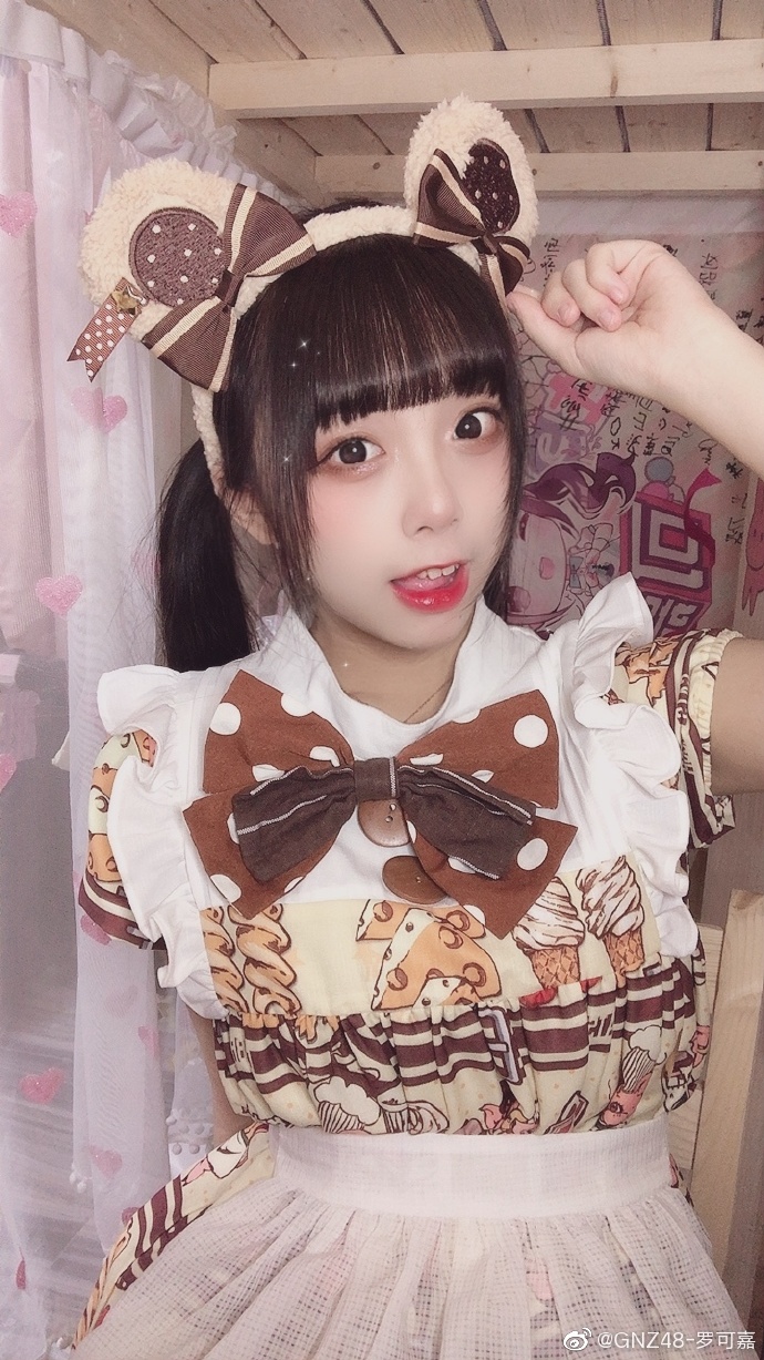 美少女歌手gnz48-罗可嘉迷人写真美照可爱啊_高清图集_新浪网