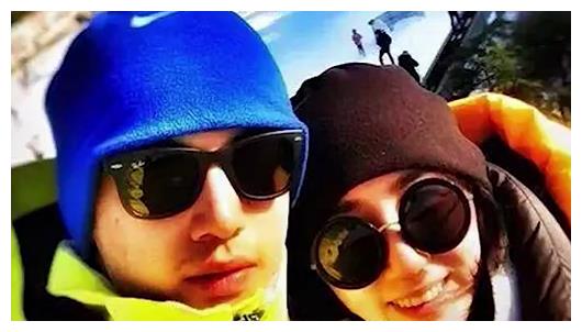 披荆斩棘刘迦恋情曝光与78年女友相爱女方疑有将成年女儿