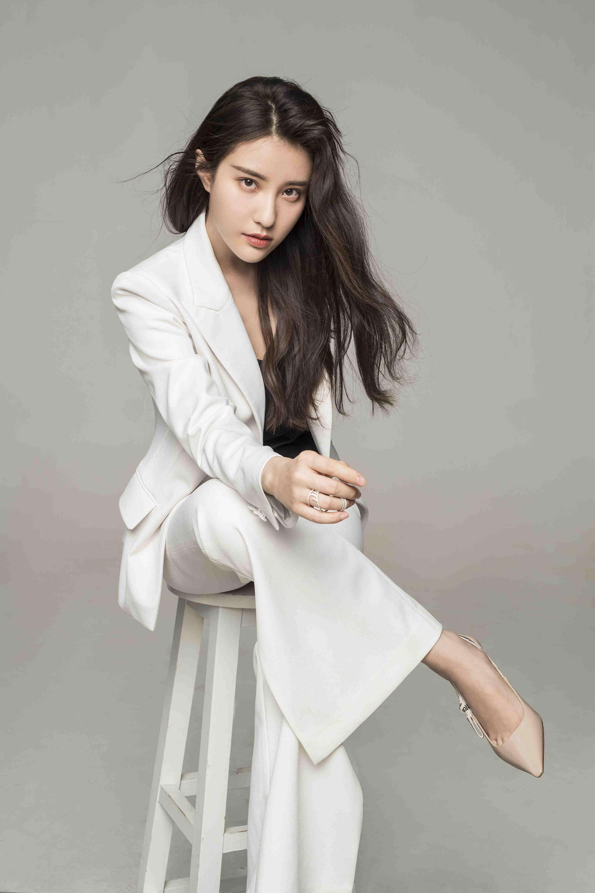 鲍天琦《月上重火》开启助攻模式 演技细节获观众点赞