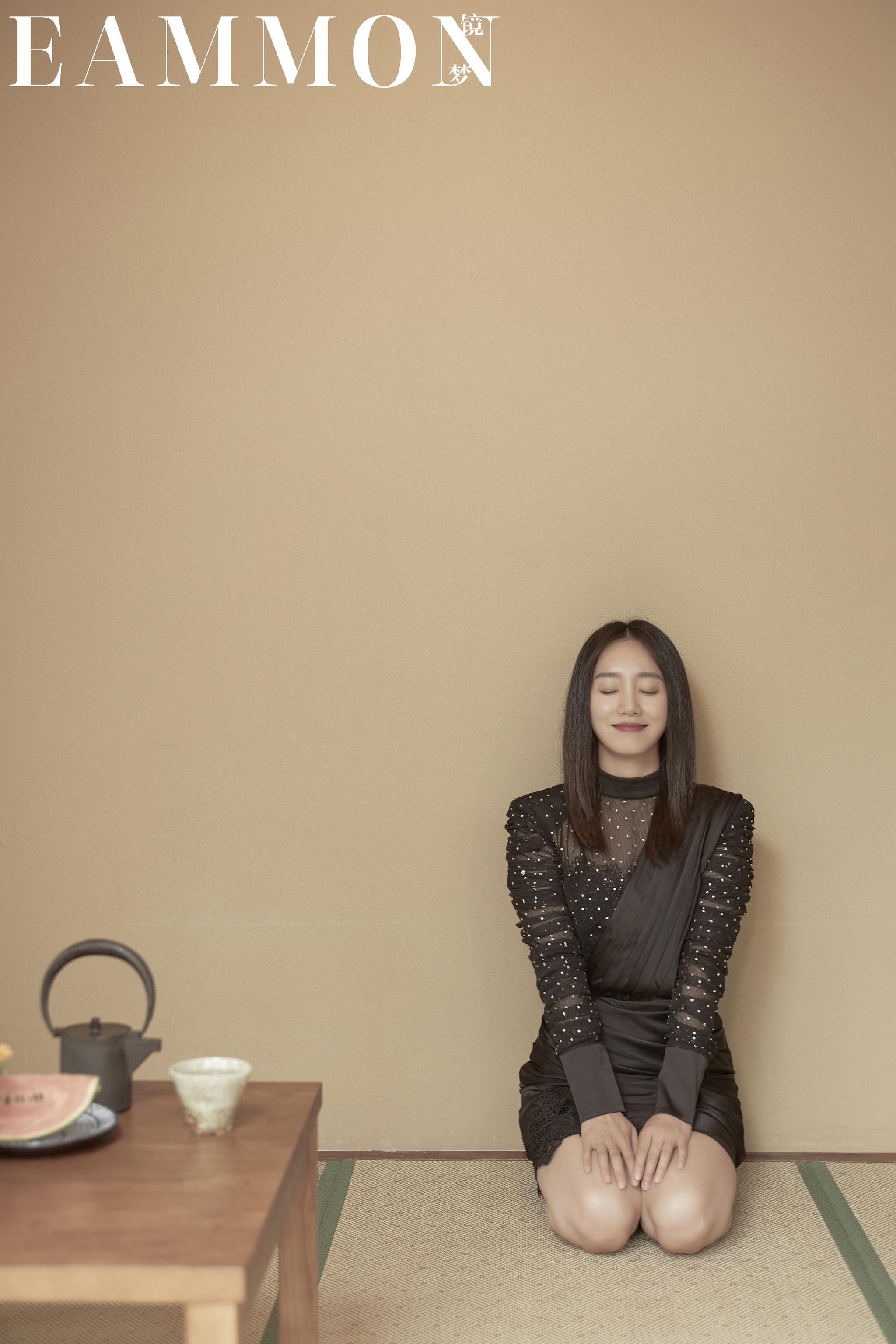 董晴时尚大片惊喜上线 诠释飒气大女孩时尚定义