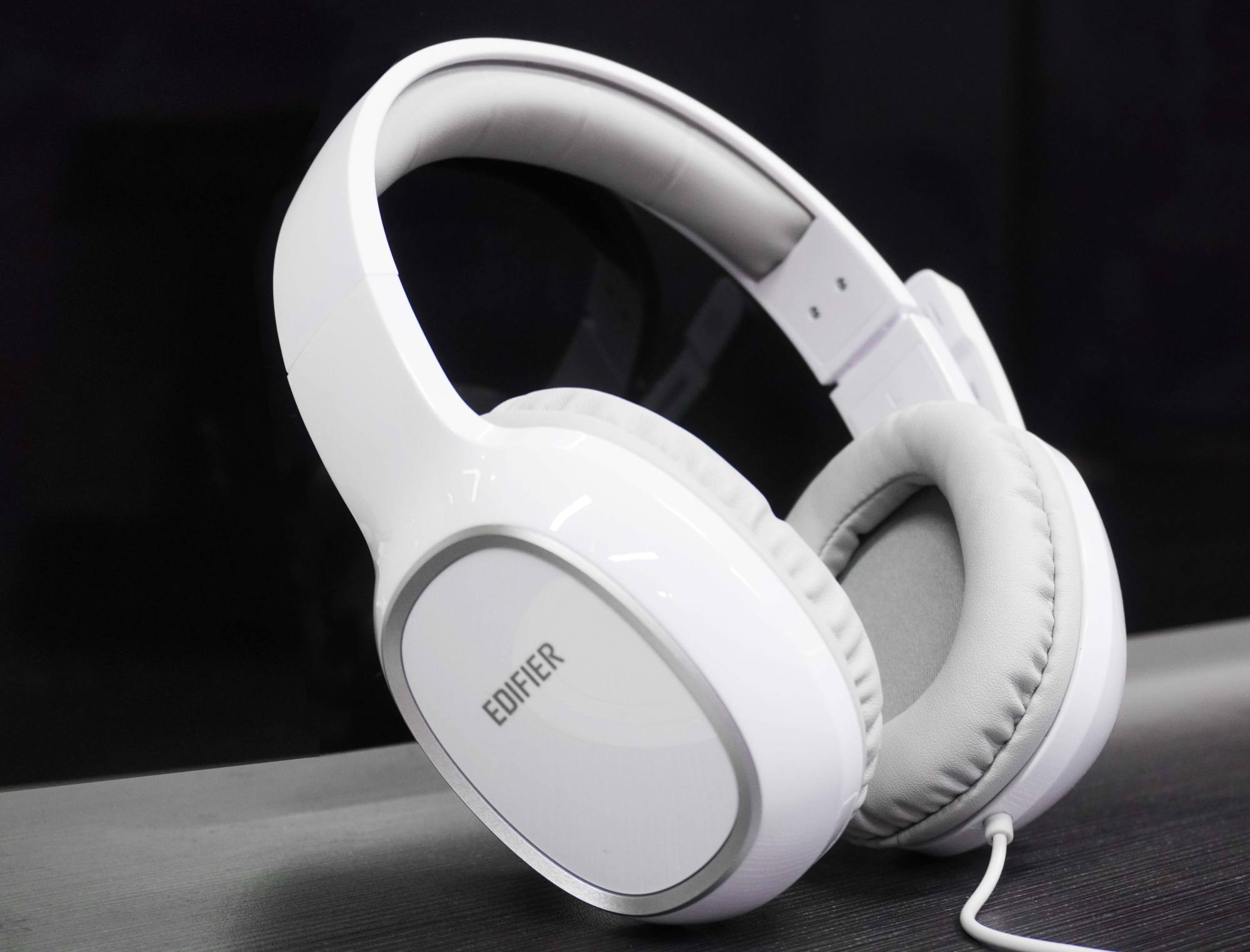 吃鸡专用!性价比最高的游戏耳机,佩戴舒适音效保真 漫步者k815