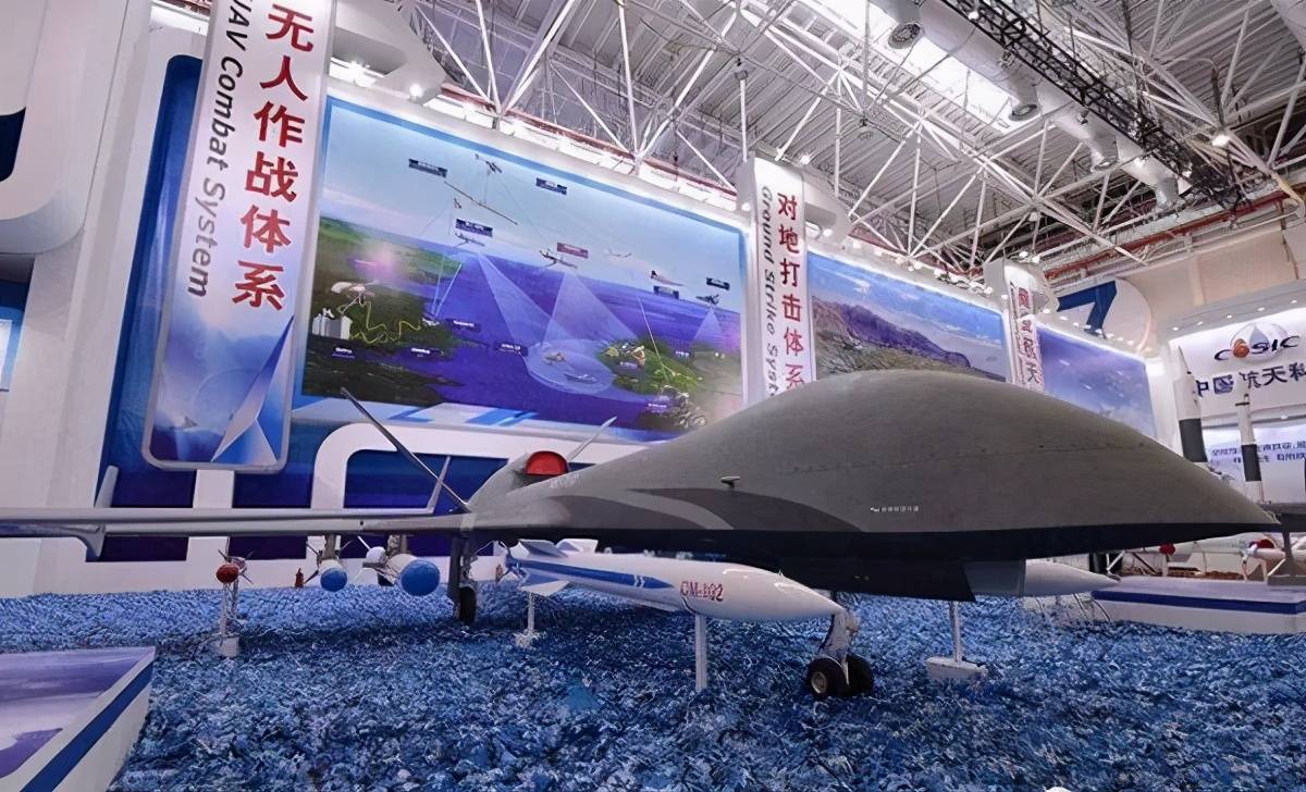 wj-700无人机成功首飞,美国人终于缓过神,可能早已超过美国