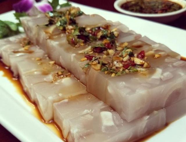 做猪皮冻,一定多加点“它”,劲道美味还不碎|猪皮|猪皮冻|明胶_新浪新闻