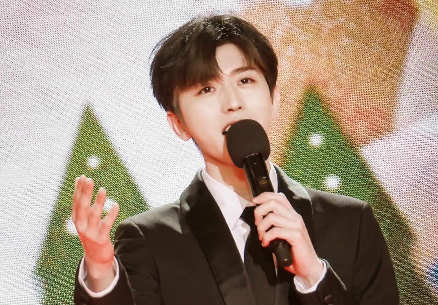 蔡徐坤2020年12月18号录制央视2021新年音乐会