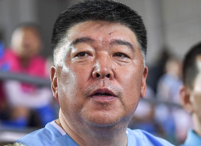 问好主教练位置或迎名宿助阵,曾是国足队长|大连|徐弘|何塞_新浪新闻
