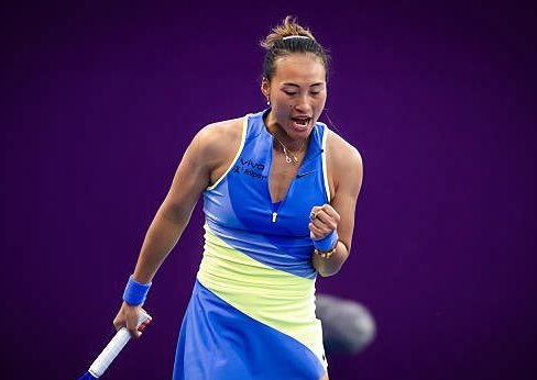 郑钦文打崩小黑将战莱巴，高芙一轮游张帅被迫退赛，西里奇600胜