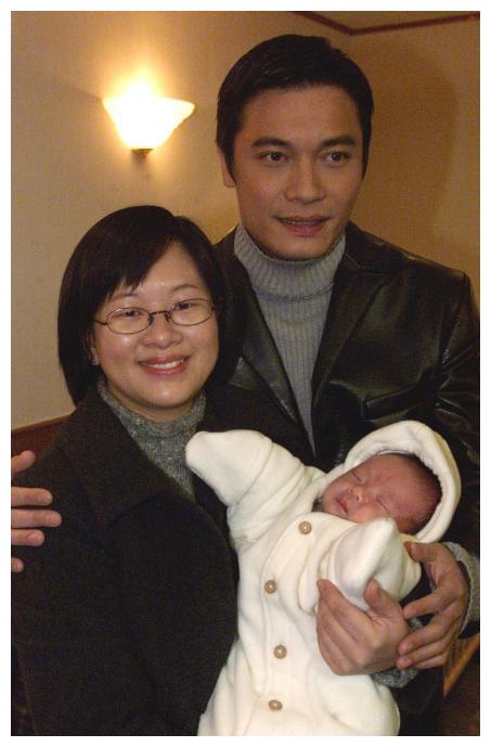 罗嘉良返港现身癌症医院,曾被传为宣萱抛弃原配|癌症|罗嘉良|宣萱