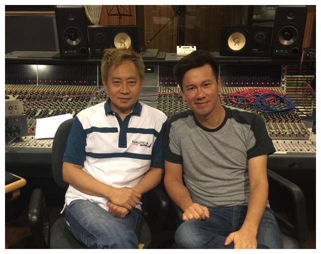 如果说顾嘉辉是流行曲教父,那他的徒弟杜自持就是顶级音乐制作人