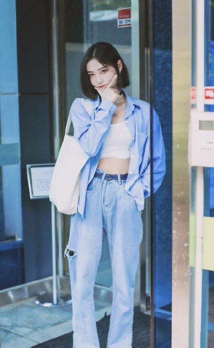 许佳琪如何用小预算在中性风和少女偶像自由切换