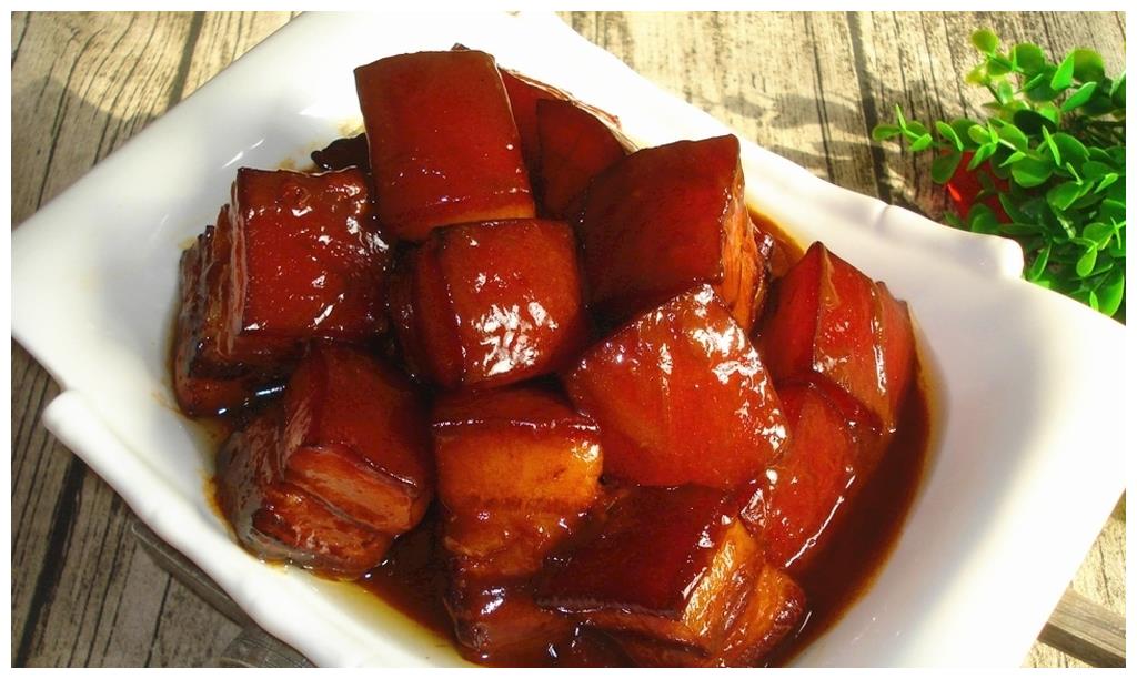 家常红烧菜式,颜值,味道不输菜馆师傅的手艺,招待客人有面子