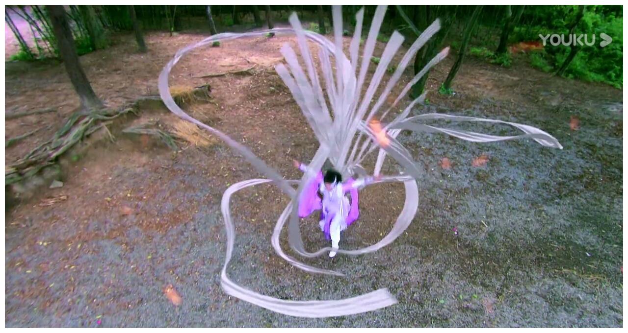 古装女子的绸缎武器从哪来拆外衣扯腰带可以忍咋还凭空闪现