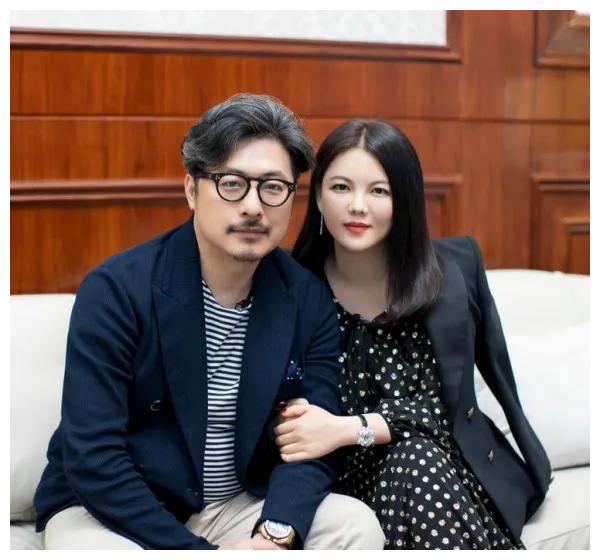 “软饭男”王岳伦与7位妙龄女孩的爱情往事休闲区蓝鸢梦想 - Www.slyday.coM