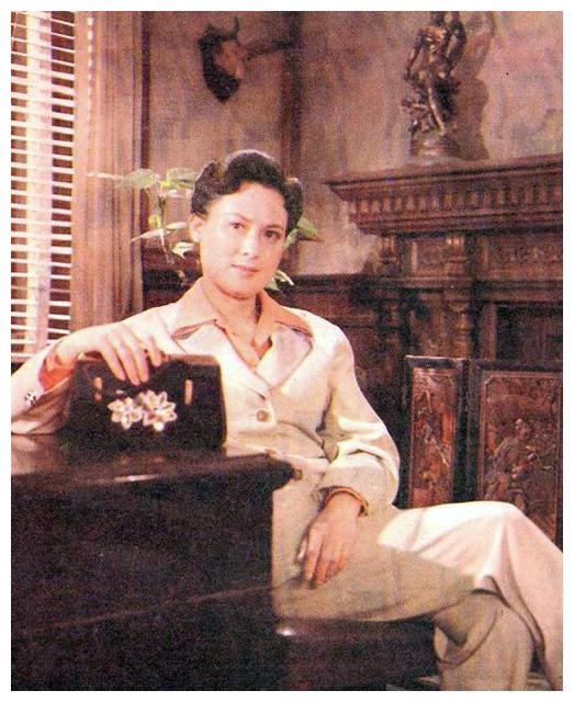 并且搭档几乎都是比自己年龄小很多的当红英俊小生"小鲜肉",如陈少泽