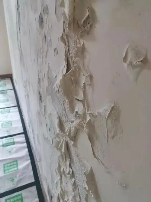 墙面返碱的原因及处理方法有几个?萌新必看!__财经头条