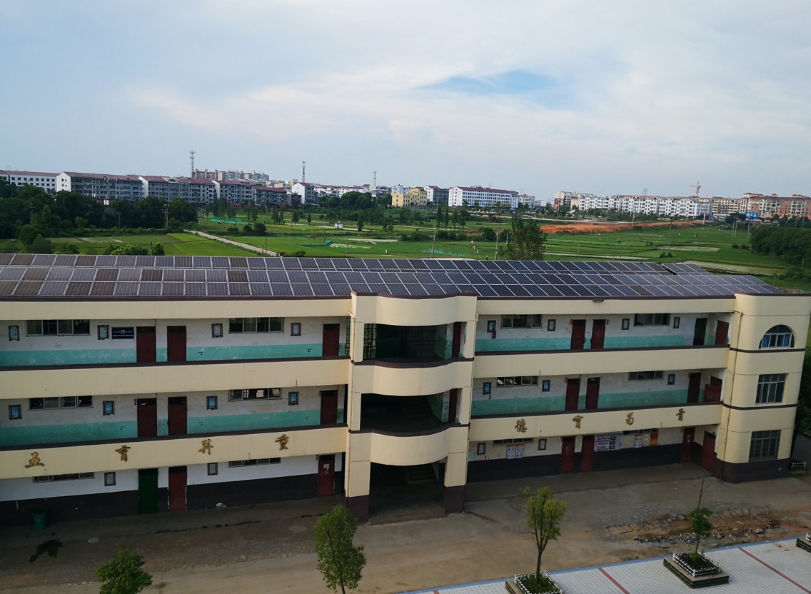 图:宜春市学校项目英威腾光伏xg3-40ktr作为户用赛道的主力"选手",以