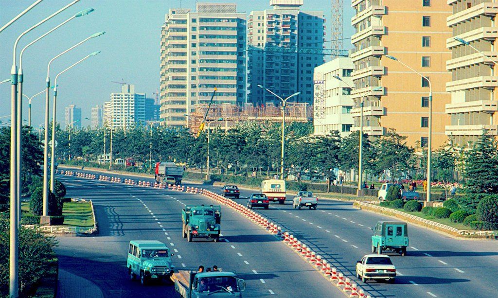回忆杀!1988年北京街拍绝版老照片,好想回到过去,重新来过人生