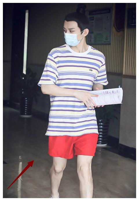 成毅有多白?拍《长安诺》哭戏冲掉妆容,真实皮肤,女粉羡慕了