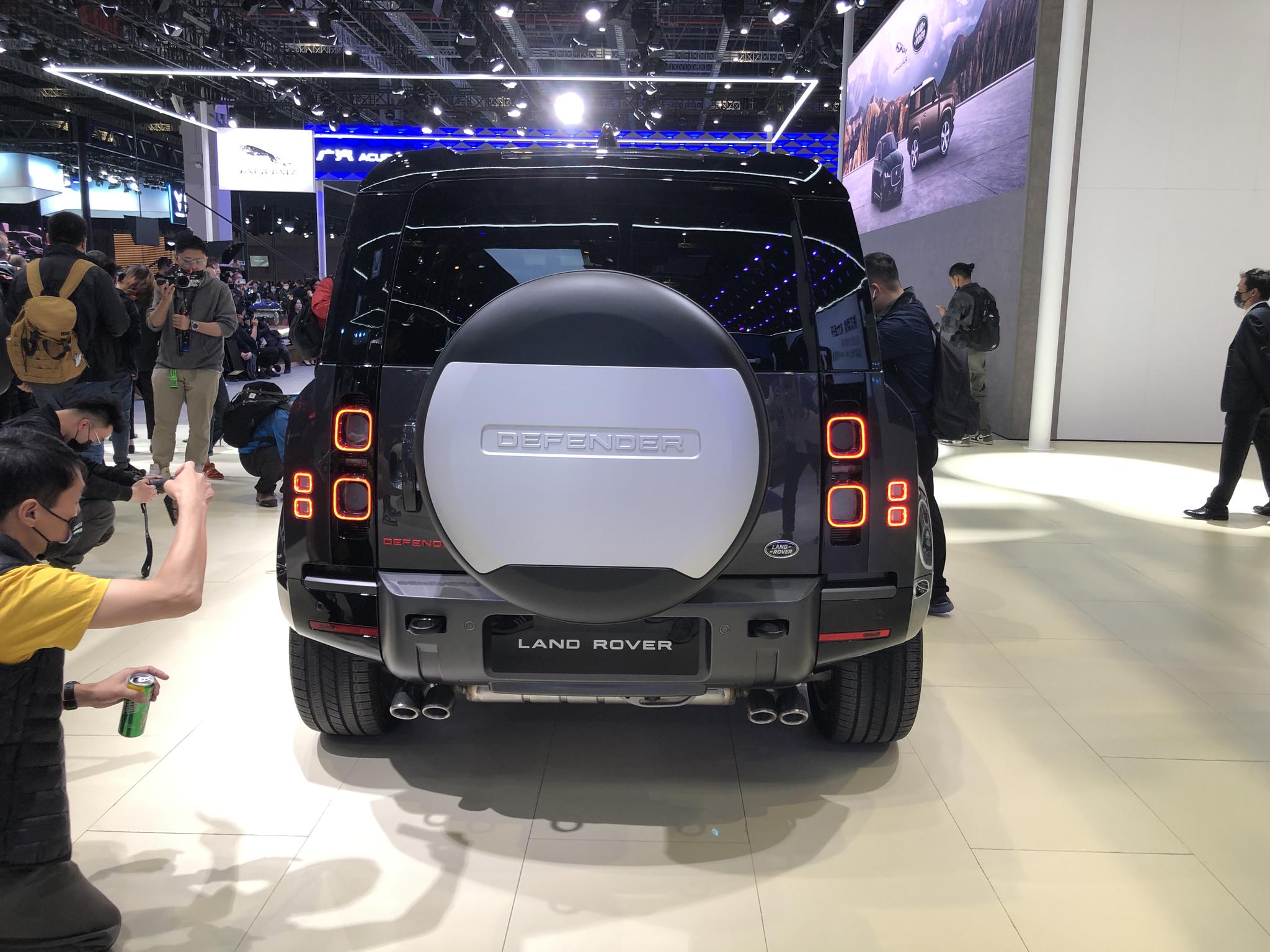 2021上海车展路虎推出两款卫士新车卫士90迎来上市