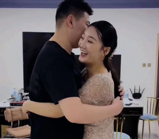 陈亚男直播生涯或将结束?带货口碑低至四分,请水军控评又惹争议休闲区蓝鸢梦想 - Www.slyday.coM 陈亚男直播生涯或将结束?带货口碑低至四分,请水军控评又惹争议休闲区蓝鸢梦想 - Www.slyday.coM