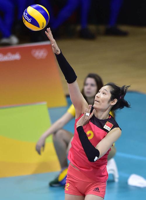 中国女排正视弱点,用土办法练就绝技,期待奥运会破茧成蝶|绝技|发球