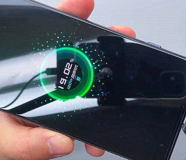 黑鲨4S系列正式官宣之后，黑鲨4系列开始降价让路，这意味着什么休闲区蓝鸢梦想 - Www.slyday.coM