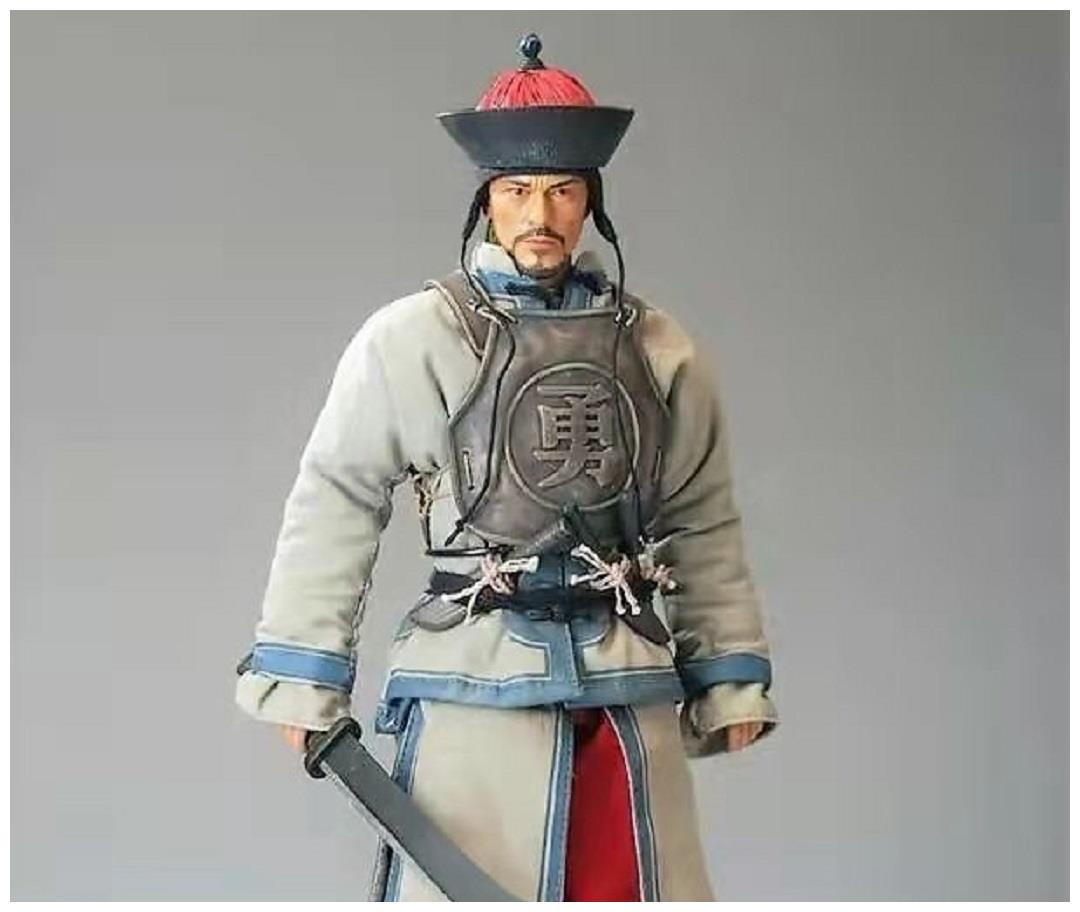 清朝兵服上的"兵"和"勇",一字之差,待遇却有天壤之别|天壤之别|待遇