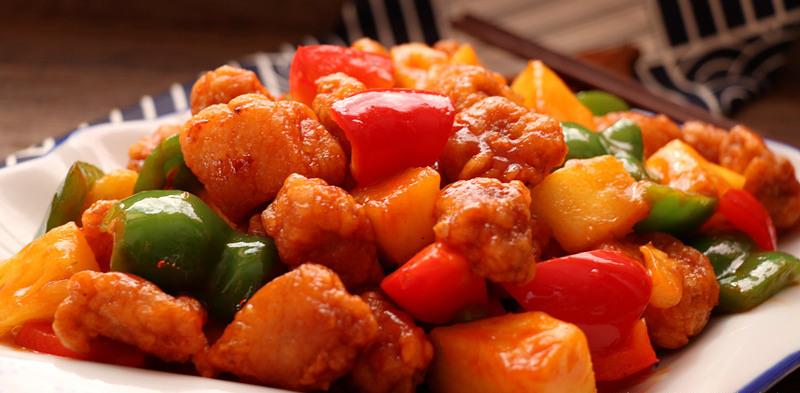 教你做菠萝古老肉,方法简单,掌握好比例即可,外酥里嫩酥香可口