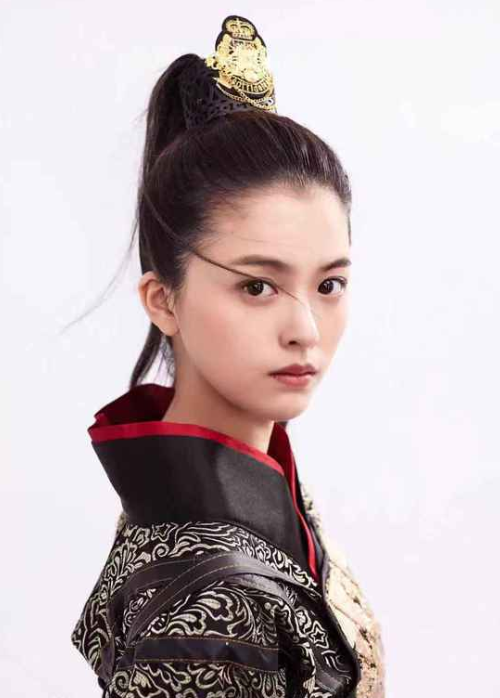 以家人之名小橙子扮演者身世曝光是现实版子秋从小被遗弃