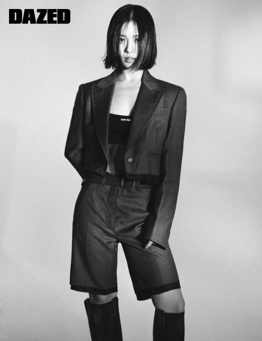 韩国女艺人高敏诗最新《DAZED》杂志写真|高敏|杂志|韩国女艺人_新浪新闻