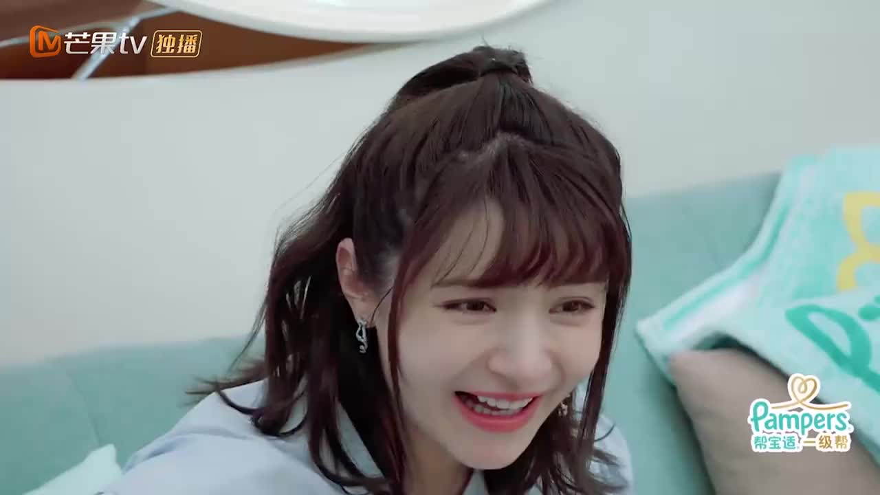 新生日记:麦迪娜怀孕喝咖啡,婆婆温柔吐槽,她立马心虚了!