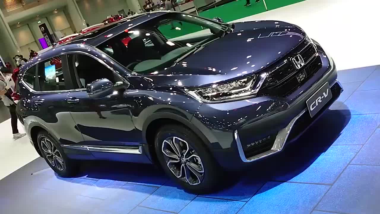 终于等来了,2021款本田crv亮相车展,近距离感受一下啥叫改变
