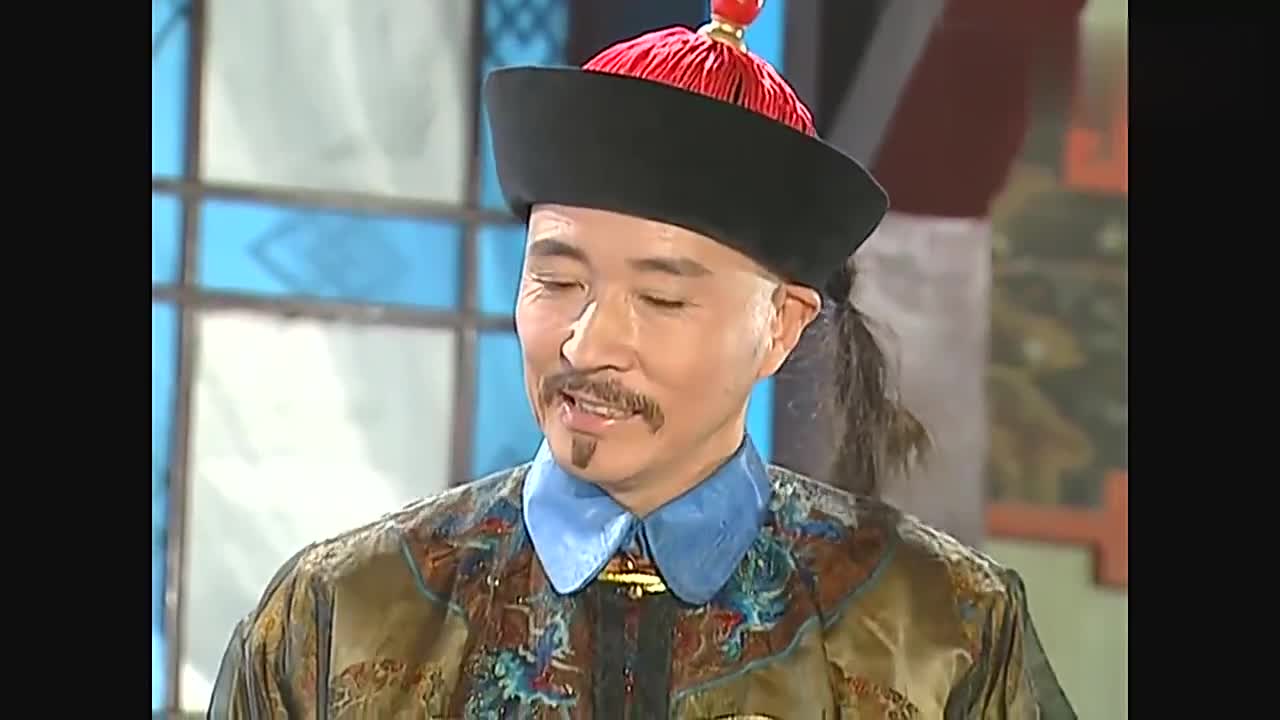 福伦借着紫薇的遭遇让大家对皇上多点体谅,果然是皇上旁边的人