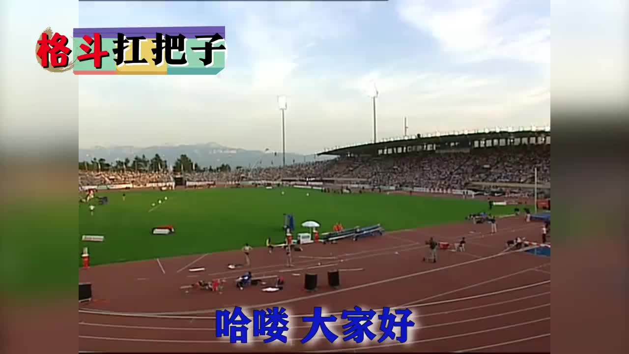 日本女子大学生跨栏比赛 第一名跑起来很轻盈 日本女子大学生跨栏比赛 第一名跑起来很轻盈