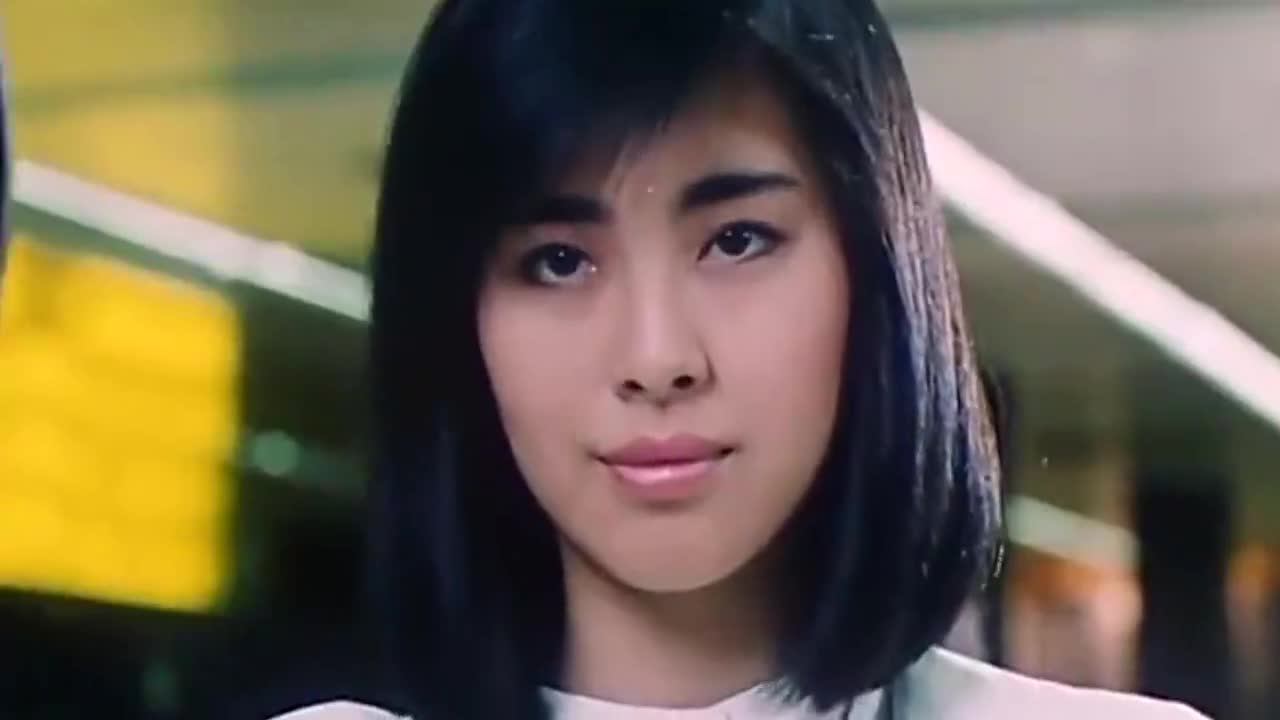 王祖贤青涩作品《心动》,天然初恋脸,这样的电影看一部少一部!