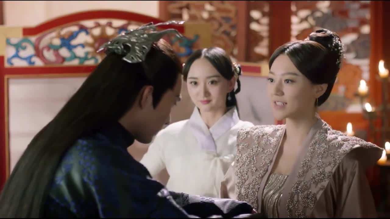 素锦对付小白兔一样的白浅,白浅却忘记了夜华的千叮咛万嘱咐!