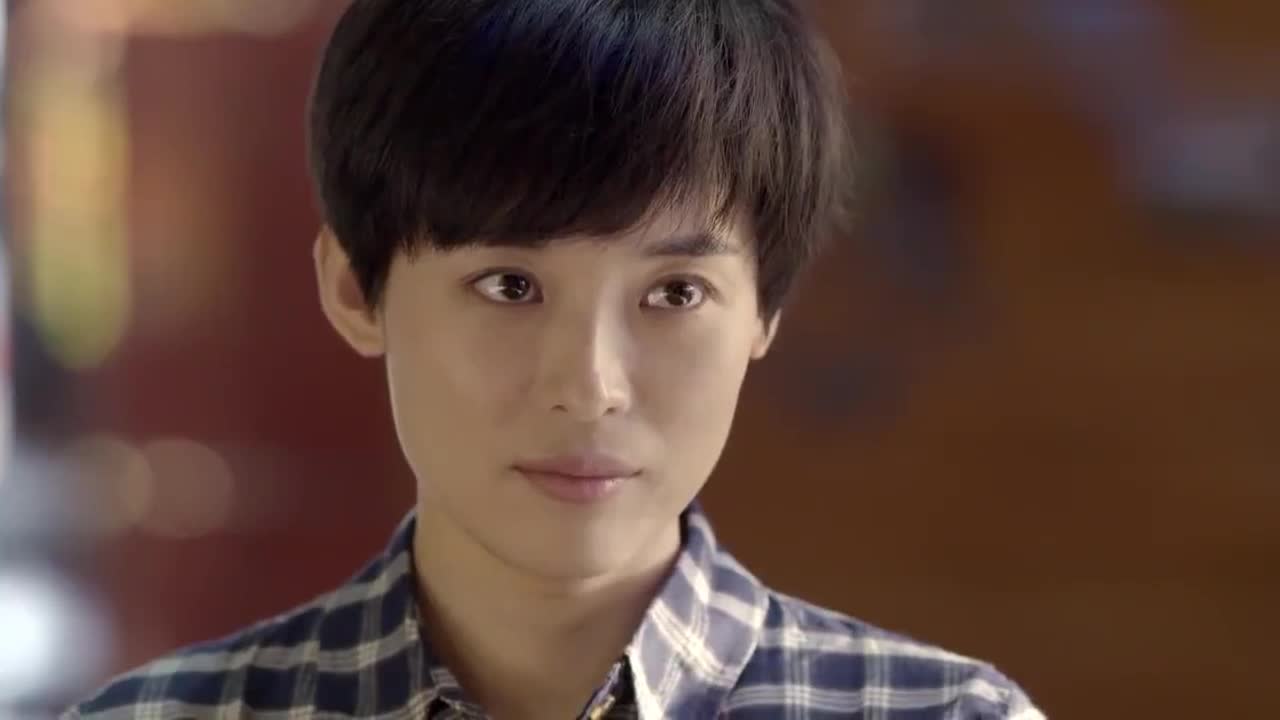 刀锋下的替身:美女已经知道卧底的真实身份,却还要她继续当伴娘