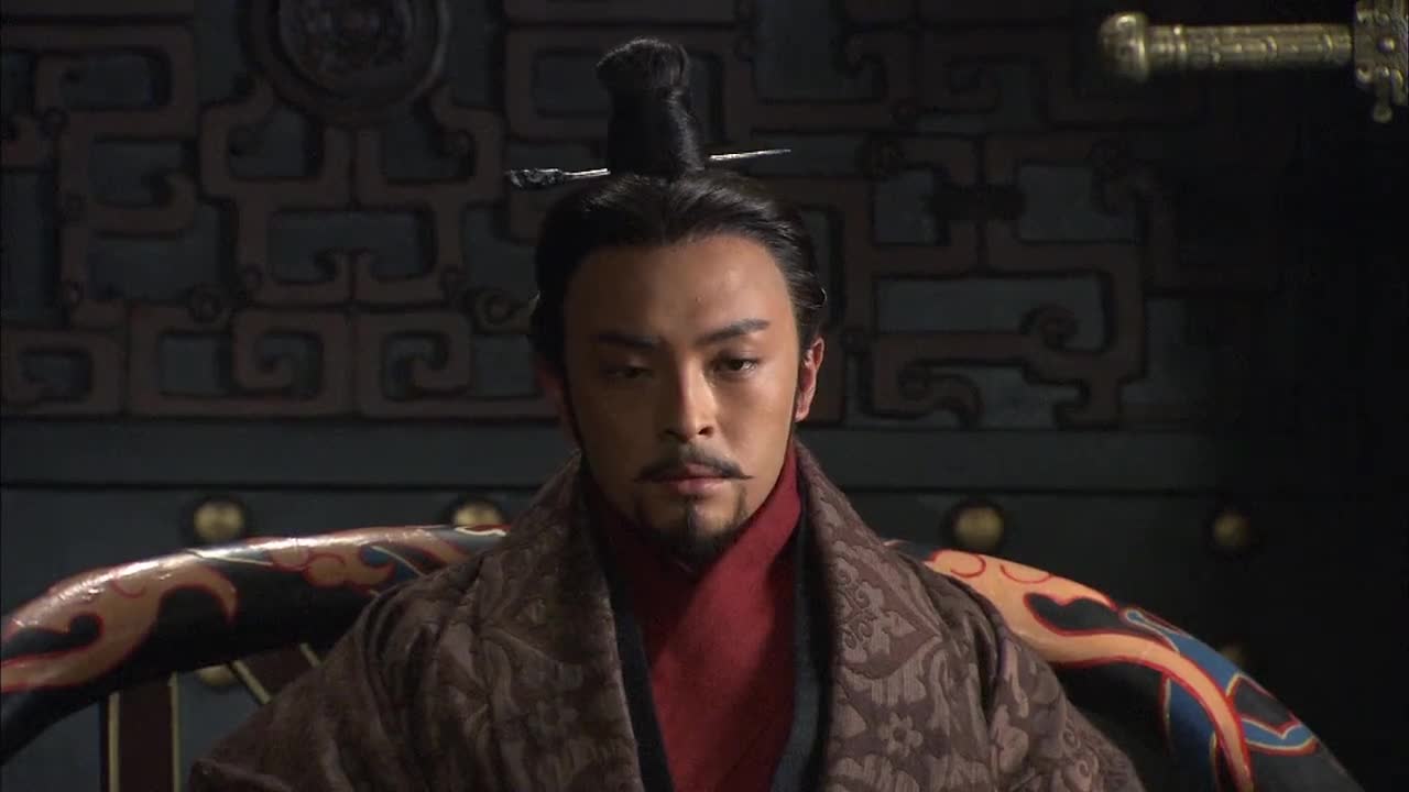 张仪看到店里的幡子,越看越像义渠王 为您推荐: 大秦帝国-张仪一人