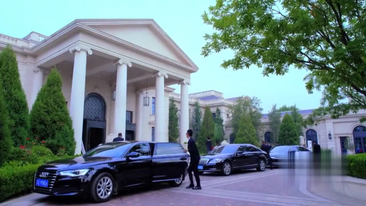 富少结婚不告诉家人,母亲得知后,开豪车带保镖去砸场