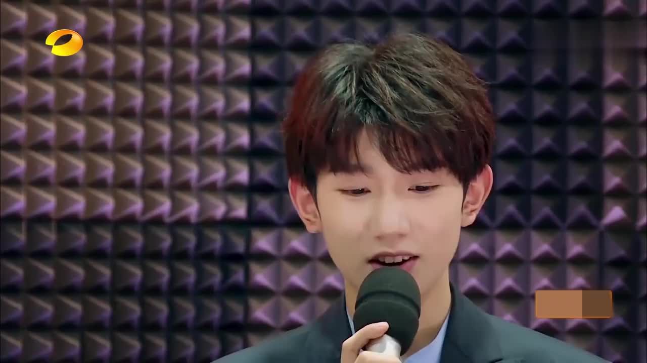 王源挑战给坏皇后配音,完全听不出恶毒,这声音太萌了