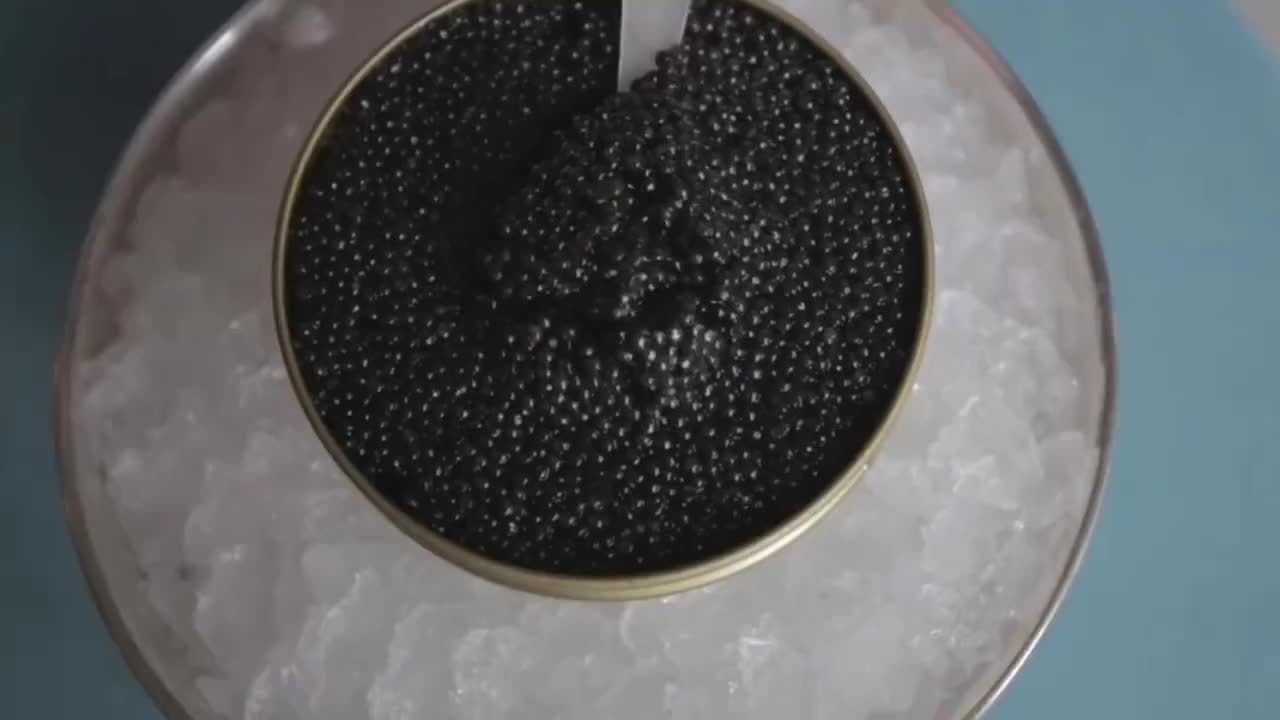 鱼子酱价格一度堪比黄金,它凭什么卖这么贵?看完觉得值了